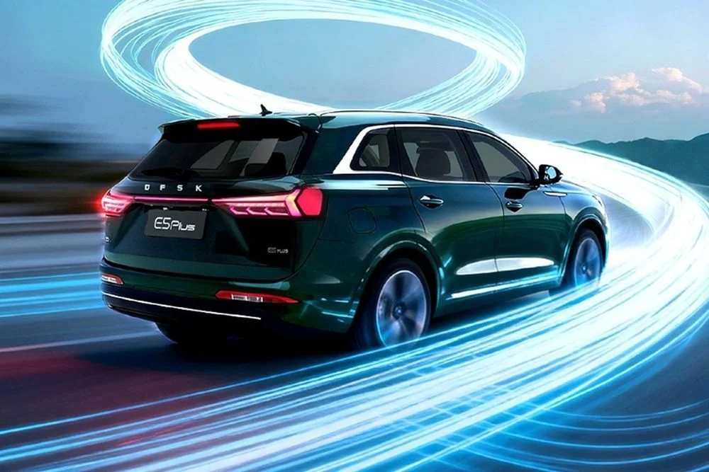 DFSK E5 Plus Siap Mengaspal: Pengiriman Perdana September, Konsumen Diajak Lihat Langsung Produksi PHEV di Cikande