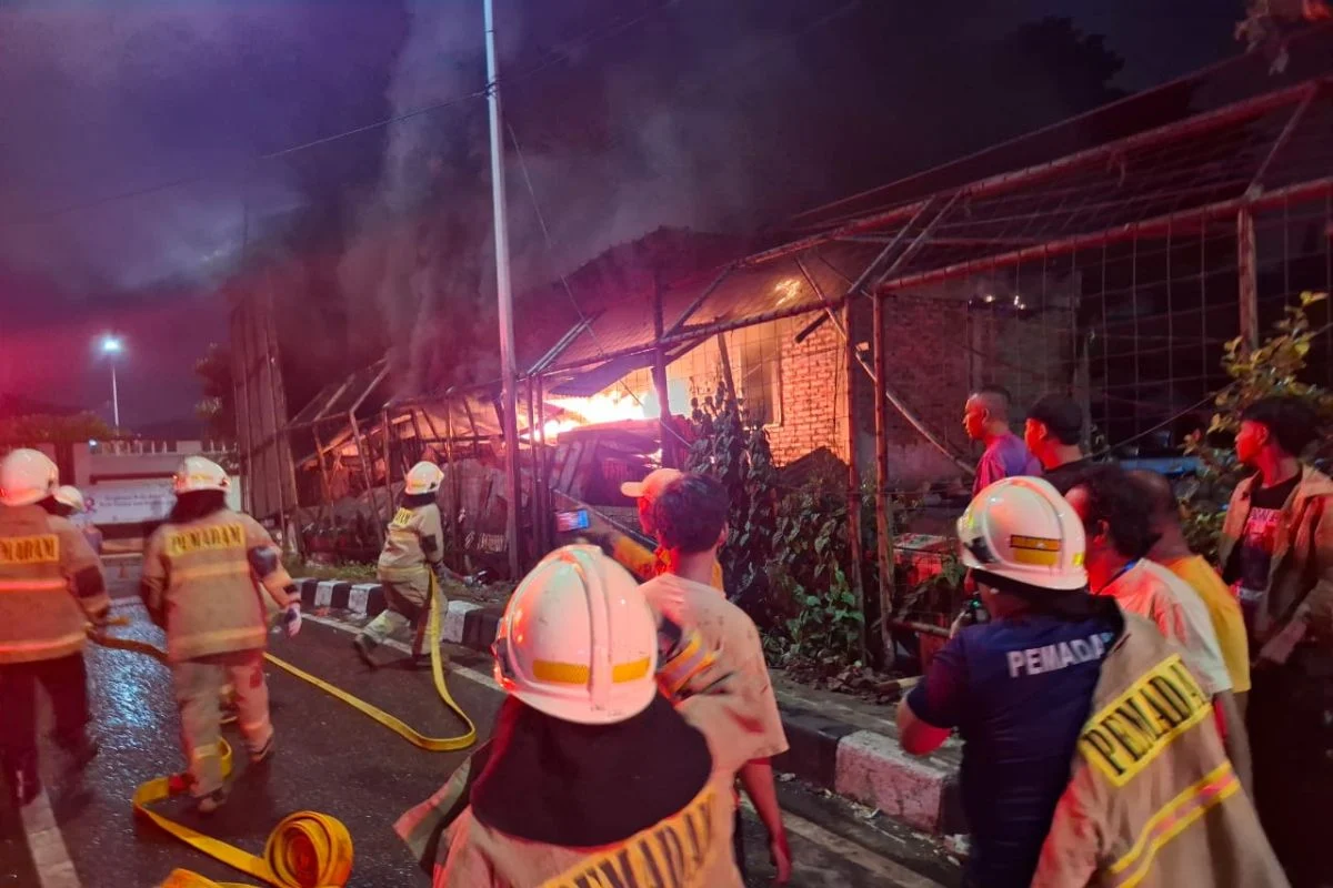 Kebakaran Melanda Hotel Pullman Jakarta Central Park, Api Telah Dipadamkan